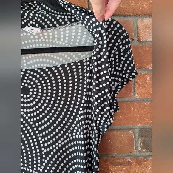 💥💥💥 Sale Vintage stretchy black white polka dot Size M runs small - Picture 3 of 6